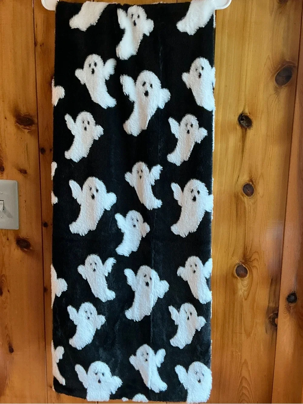 MAGASCHONI Sculpted Ghosts Faux Fur Throw-50” x 70”